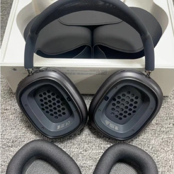 AirPods Max ブラック AirPods Max - Midnight - Apple